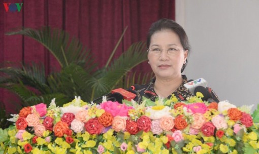 Chủ tịch Quốc hội tiếp xúc cử tri tại thị trấn Phong Điền, Cần Thơ