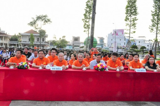 Mít tinh hưởng ứng Tháng hành động Quốc gia phòng, chống HIV/AIDS