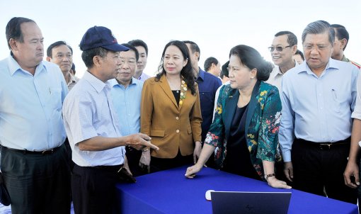Chủ tịch Quốc hội Nguyễn Thị Kim Ngân thăm và làm việc tại An Giang