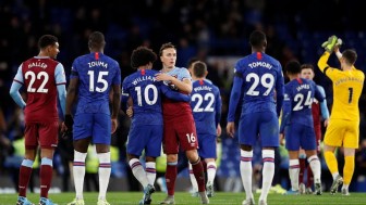 Vòng 14 Premier League: Chelsea thua sốc, Liverpool hạ đẹp Brighton