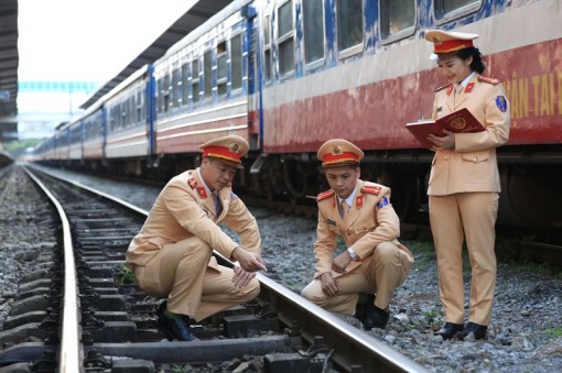 ​CSGT mở cao điểm bảo đảm trật tự an toàn giao thông Tết dương lịch