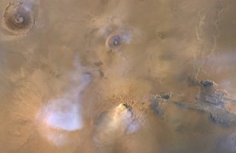 Bí ẩn những "ngọn tháp ma" cao hàng chục dặm trên Sao Hỏa