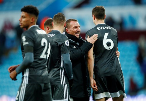 Mở đại tiệc Villa Park, Leicester thắng trận thứ 8 Ngoại hạng Anh