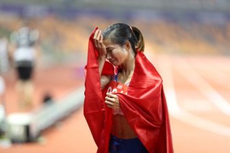 Nguyễn Thị Oanh giành 'hattrick Vàng' phá kỷ lục SEA Games