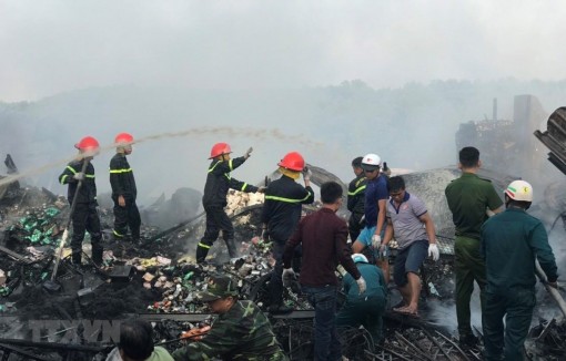 Cà Mau: Hỏa hoạn làm 1 người tử vong, 12 căn nhà bị thiêu rụi
