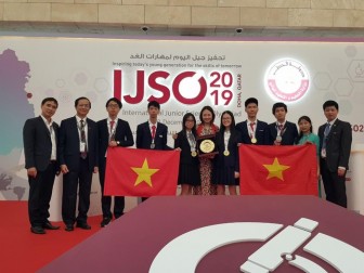 Đoàn Việt Nam vỡ òa với 3 Huy chương Vàng Olympic Khoa học trẻ quốc tế