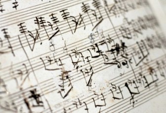 Phục dựng 'Bản giao hưởng số 10' dang dở của Beethoven bằng AI