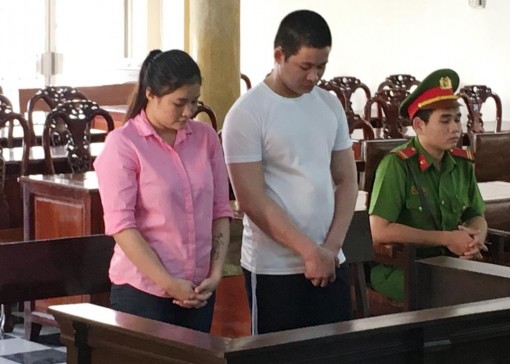Thuê khách sạn sử dụng và mua, bán ma túy
