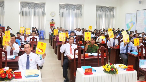 Châu Đốc tiến hành kỳ họp thứ 12 HĐND thành phố