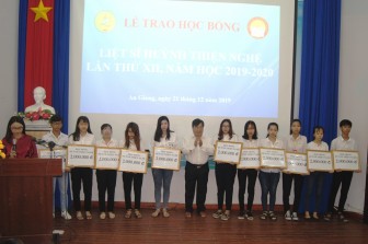 84 học sinh, sinh viên nhận Học bổng Liệt sĩ Huỳnh Thiện Nghệ