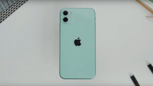 Giá iPhone 11 giảm sâu chỉ 16,5 triệu nên mua ngay không?