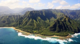 Trực thăng du lịch chở 7 người bị mất tích ở ngoài khơi Hawaii