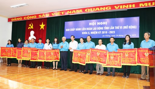 Công đoàn An Giang đổi mới vì người lao động