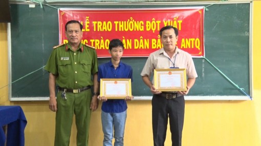 Phát huy vai trò quần chúng nhân dân trong giữ gìn an ninh trật tự