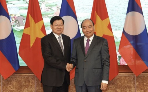 Thủ tướng Việt Nam và Lào thảo luận chiến lược hợp tác 10 năm tới