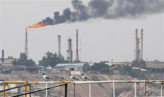 Giá dầu có thể tăng lên 80 USD nếu bất ổn ở Trung Đông gia tăng