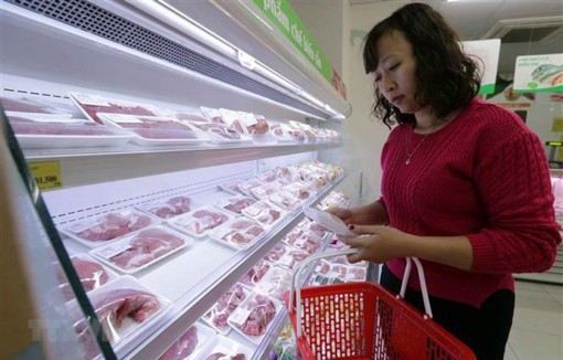 Hỗ trợ kết nối nhập khẩu thịt lợn góp phần bình ổn thị trường