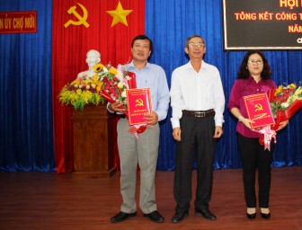 Bổ nhiệm Phó Chủ tịch UBND huyện Chợ Mới Huỳnh Thị Nguyệt Hồng giữ chức Trưởng ban Tổ chức Huyện ủy