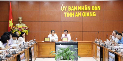 Tăng cường tuyên truyền, vận động và xử lý nghiêm các hành vi vi phạm an toàn thực phẩm