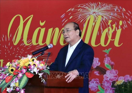 Thủ tướng: Thực hiện dân chủ phải đi liền với giữ vững kỷ cương, pháp luật