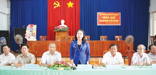 Chợ Mới cần khẩn trương hỗ trợ hoàn thành nhà ở cho dân vùng sạt lở