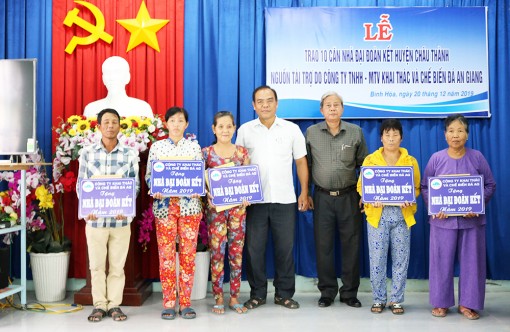Châu Thành chăm lo Tết cho nhân dân