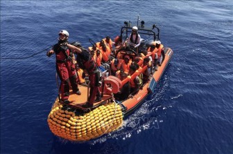 Cứu 101 người di cư Syria ngoài khơi Cyprus