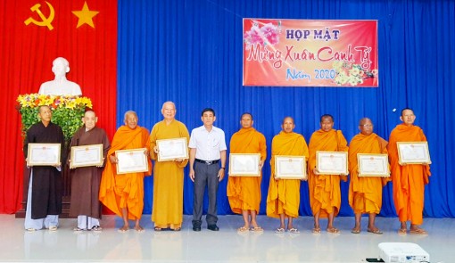 Tịnh Biên Họp mặt nhân sĩ, trí thức, người có uy tín nhân dịp Xuân Canh Tý  2020
