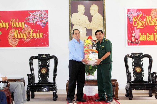 Chủ tịch UBND tỉnh An Giang Nguyễn Thanh Bình thăm, chúc Tết tại TX. Tân Châu và TP. Châu Đốc