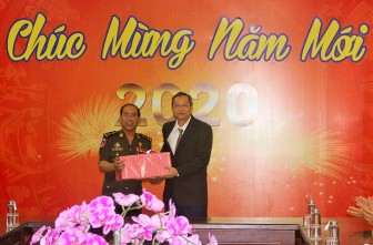 Bộ Tư lệnh Cảnh vệ Hoàng gia Campuchia chúc Tết chính quyền và nhân dân tỉnh An Giang