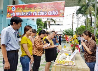 Bệnh viện Sản - Nhi An Giang tổ chức Hội thi trang trí cổng và làm mứt đón Tết