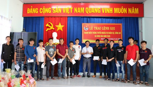 Châu Thành trao lệnh gọi nhập ngũ cho 120 thanh niên