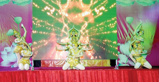 Khởi sắc làng Chăm