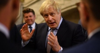Thủ tướng Anh yêu cầu các bộ cắt giảm 5% ngân sách hoạt động