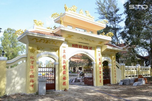 Về thăm nơi thành lập chi bộ Đảng đầu tiên của tỉnh