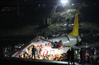 Gia tăng thương vong trong vụ máy bay Thổ Nhĩ Kỳ vỡ làm 3 khi tiếp đất