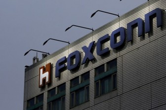 Foxconn yêu cầu nhân viên lắp ráp Iphone Thâm Quyến không đi làm lại