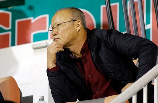 HLV Park Hang Seo tìm phương án thay thế 4 trụ cột trước trận với Malaysia