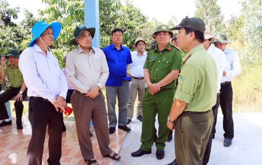 Kiểm tra tình hình hạn hán, xâm nhập mặn và công tác bảo vệ rừng 
ở An Giang