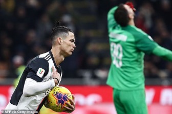 Ronaldo “nổ súng”, Juventus thoát thua AC Milan phút cuối