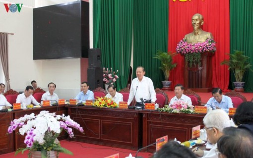 Phó Thủ tướng Trương Hòa Bình làm việc tỉnh Vĩnh Long