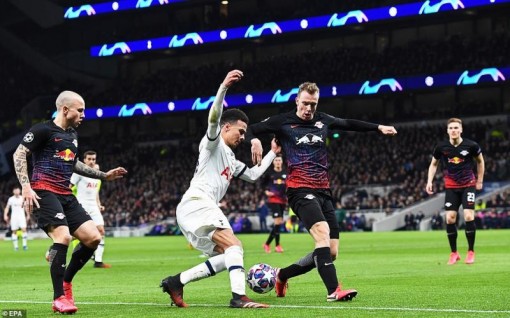 Kết quả vòng 1/8 Champions League: Tottenham thua đau, Atalanta gây bất ngờ