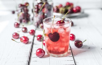Uống nước ép cherry cải thiện hiệu suất tập thể dục