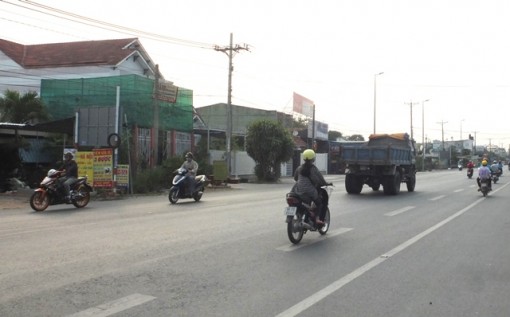 Đồng Tháp: Va chạm với ô tô trên quốc lộ làm 1 người tử vong
