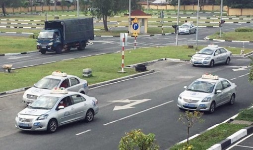Giữ ổn định học phí lái xe, không có chuyện tăng lên 30 triệu