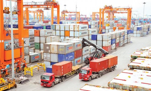 Hàng nhập khẩu đua nhau giảm vì Covid-19