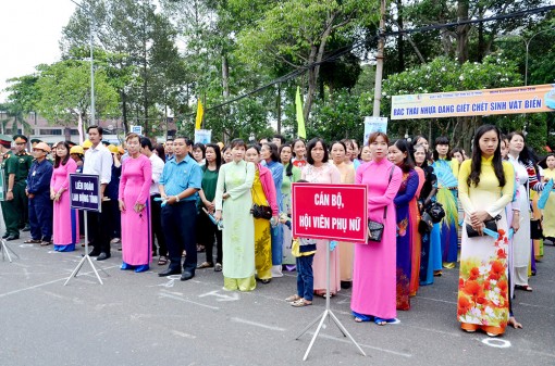 Phụ nữ An Giang chung tay bảo vệ môi trường