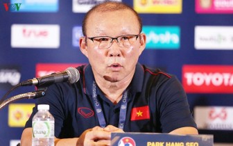 HLV Park Hang Seo bắt đầu tuyển quân cho trận chiến với ĐT Malaysia