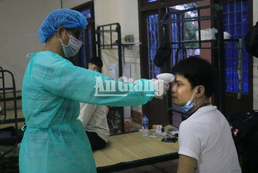 Sức khỏe 235 người được cách ly tại Trường Quân sự tỉnh An Giang  ổn định