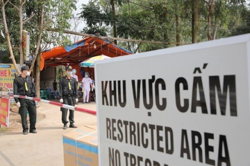 COVID-19: Cách ly với những người tiếp xúc với bệnh nhân số 21
